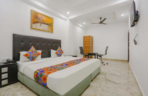Dwarka Hotel | FabExpress Taj Residency - Nr Yashobhoomi Convention Centre