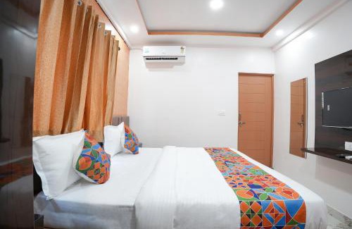 Bengaluru Hotel | FabHotel A White Pearl Suites - Yelahanka