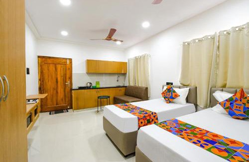 Hyderabad Hotel | FabHotel Elegance - Nr US Consulate, Financial District