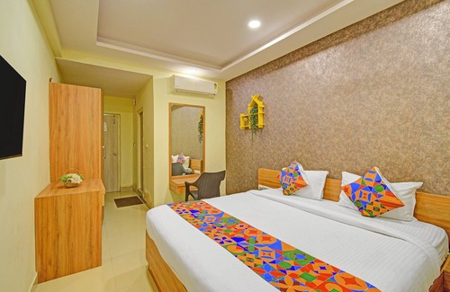 Secunderabad Hotel | FabHotel Metro