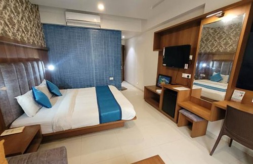 Sayajiganj Hotel | Fabhotel Prime Sapphire Regency