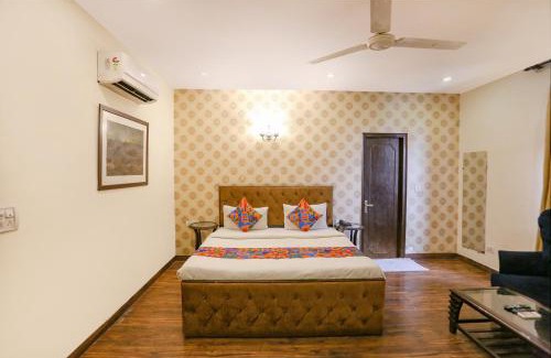 Delhi Hotel | FabHotel Pulse Impulse