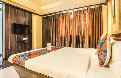 Pimpri Colony Hotel | Fabhotel Regal Inn