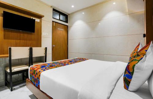 Dharavi Hotel | FabHotel Regal Residency