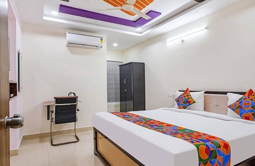 Kukatpally Housing Board Colony Hotel | Fabhotel Sri Karthikeya Grand