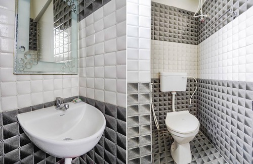 Yelahanka Hotel | Fabhotel Srinidhi Comfort