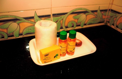 Kolkata Hotel | Fabhotel Top 22