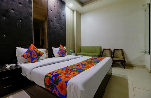 Karol Bagh Hotel | FabHotel Yug Villa Karol Bagh