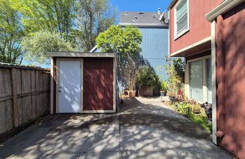 Rohnert Park House | Fabulous 2-bedroom house with AC in Cotati