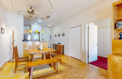 Belltown Condo | Fabulous 2 Bedroom Penthouse with Pool & Parking!
