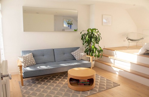 Crouch End Apartment | Fabulous 3 Bedroom Home in Crouch End