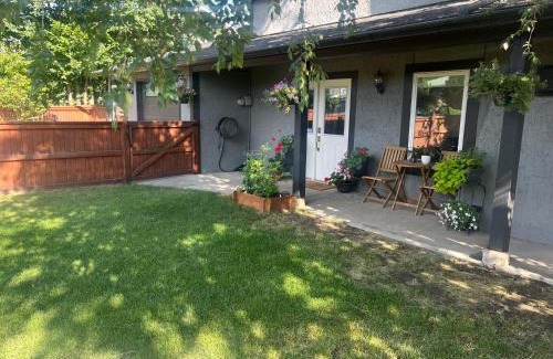East Hill House | Fabulous Family Home with pool