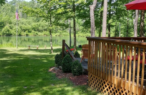 Jamestown Cabin | FABULOUS PRIVATE GETAWAY CHALET IN THE WOODS BEMUS POINT NY nNOT JAMESTOWN !