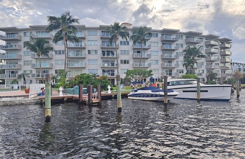 Santa Barbara Estates Condo | Fabulous top floor with two king-sized bedrooms in best Pompano Beach location