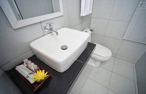 Sanambin Hotel | Fabulous Twin bed room with ABF near Don Mueang Airport