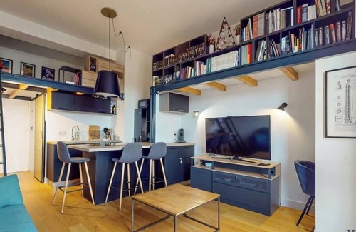 Fer a Cheval Apartment | Fac 5 · Tram/métro vue Garonne Parking