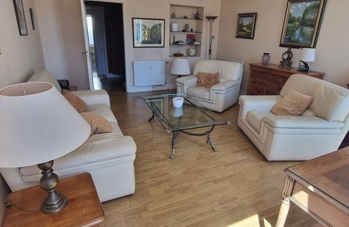 Audierne Apartment | Facing the port of Audierne, close to beaches and Pointe de Raz