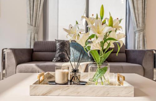 Sharm Apartment | Facing the Sea and Mountains 4BR Villa with Assistant Room and Private Pool, Al Dana Island, Fujairah by Deluxe Holiday Homes