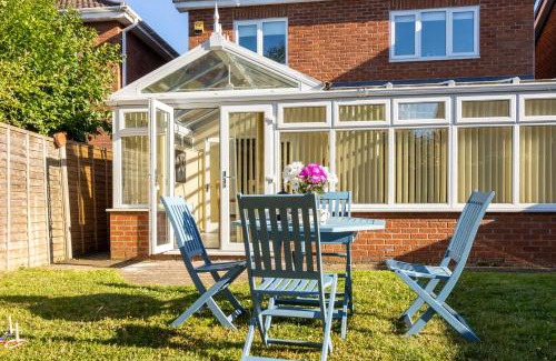 Shrewsbury House | Fair View - Off Street Parking and Garden