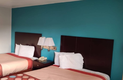Stuttgart Hotel | FairBridge Inn Express Stuttgart