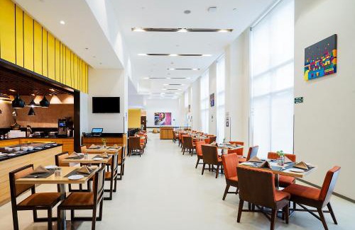 Usman Pura Hotel | Fairfield by Marriott Ahmedabad