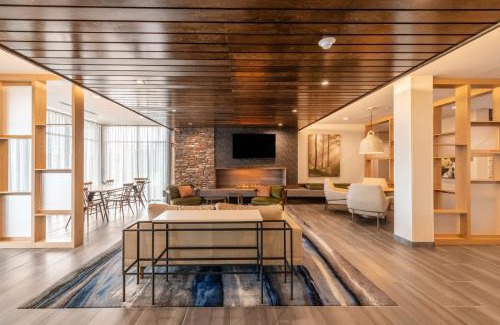 Hillvale Hotel | Fairfield by Marriott Inn & Suites Knoxville Clinton