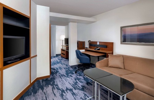 Franklin Park Hotel | Fairfield Inn and Suites by Marriott Austin South