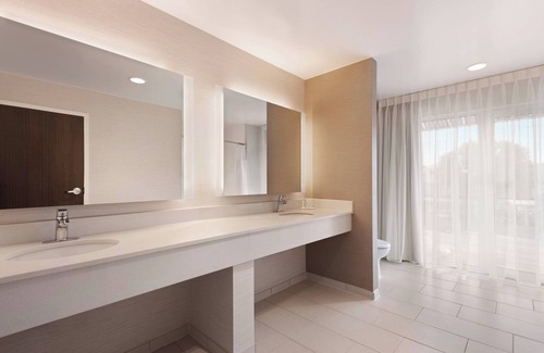Fifeville Hotel | Fairfield Inn & Suites by Marriott Charlottesville Downtown/University Area
