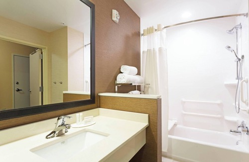 Downtown Fort Lauderdale Hotel | Fairfield Inn & Suites by Marriott Fort Lauderdale Downtown
