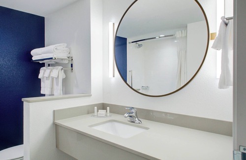 Broomfield Hotel | Fairfield Inn & Suites by Marriott Boulder Broomfield/Interlocken