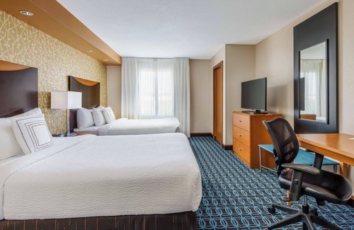 East Peoria Hotel | Fairfield Inn & Suites by Marriott Peoria East