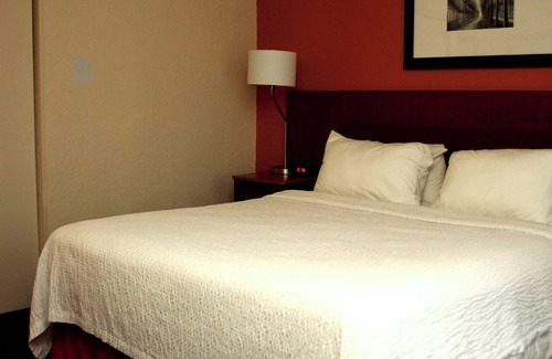 Kingmont Hotel | Fairfield Inn & Suites by Marriott Fairmont