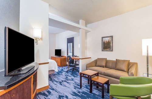 Madison Hotel | Fairfield Inn & Suites by Marriott Madison East