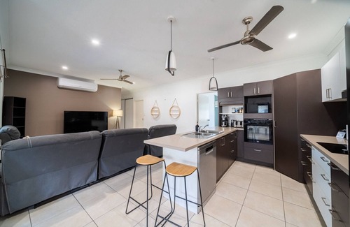 Idalia House | Fairfield Waters Family Retreat