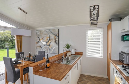 Rhyd-y-clafdy Cottage | FAIRVIEW LODGE, pet friendly, luxury holiday cottage in Pwllheli