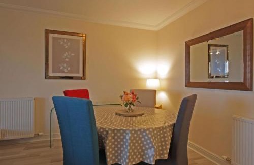 Nairn House | Fairway Apartment