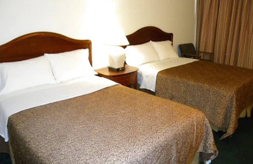 Fallsview Hotel | Fairway Inn by the Falls