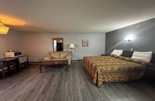 Florence Hotel | Fairway Inn Riverside By OYO Florence