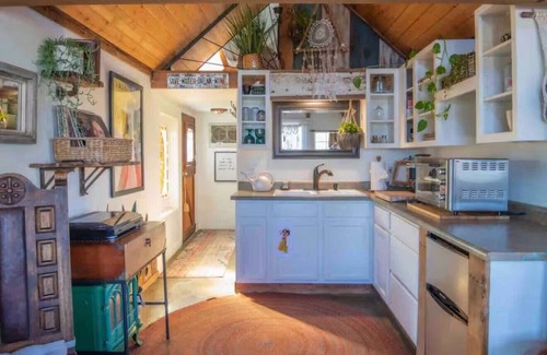 Paso Robles Cabin | Fairy Tale Cottage- Tiny House- Paso Robles