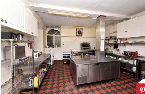 Forsbrook Other | Fairytale Castle close to Alton Towers: Inquire for cheaper quote Now!