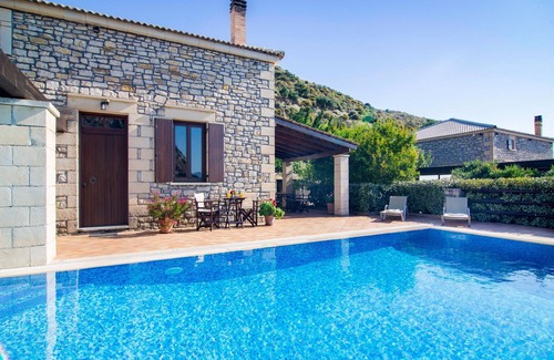 Limeniskos Villa | FALASARNA VILLAS "Villa Chrisanthi"