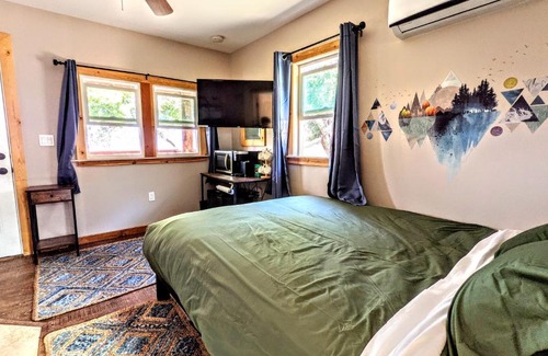 Pauma Valley Cabin | Falcon's Chalet- Cabin