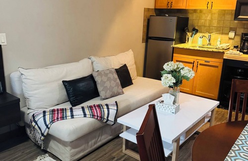Canmore Apartment | FalconCrest 112 | Studio Suite with Hot Tub