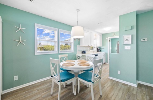 Cape San Blas Condo | Fall Availability! Unwind in this Dog-Friendly Townhome! Gulf Views! Steps to Beach!