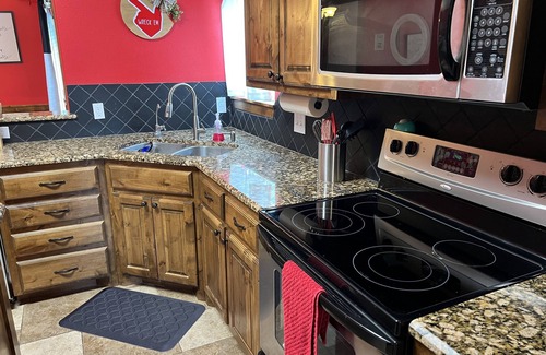 North Overton House | Fall Dates Available! Perfect spot for TTU Gamedays!