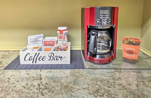 White Haven House | Fall Getaway w/Fireplace! Townhome By Jack Frost