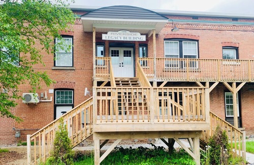 Burk's Falls House | Fall’s View Legacy | Sleep 22+