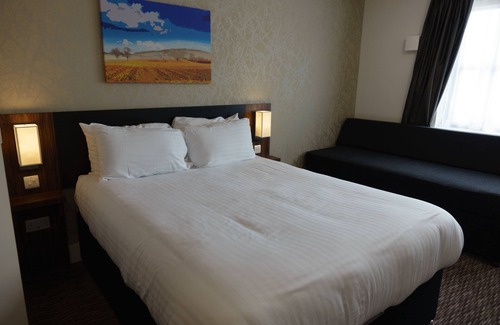 Telford Hotel | Fallow Field, Telford by Marston's Inns