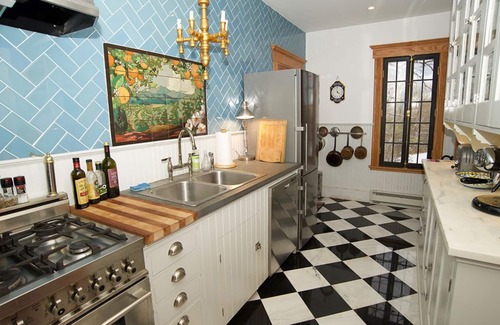 West Edmeston House | Falls House at Horned Dorset Artists' Colony