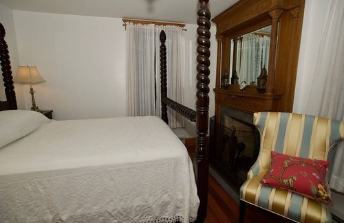 West Edmeston House | Falls House at Horned Dorset Artists' Colony